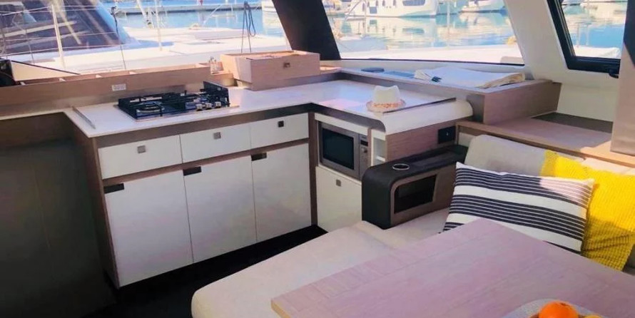 Fountaine Pajot Elba 45