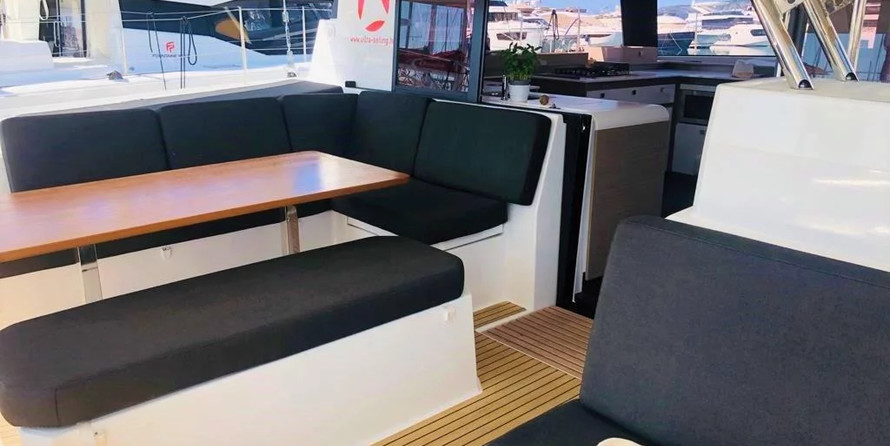 Fountaine Pajot Elba 45