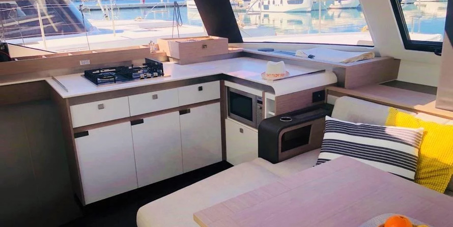 Fountaine Pajot Elba 45