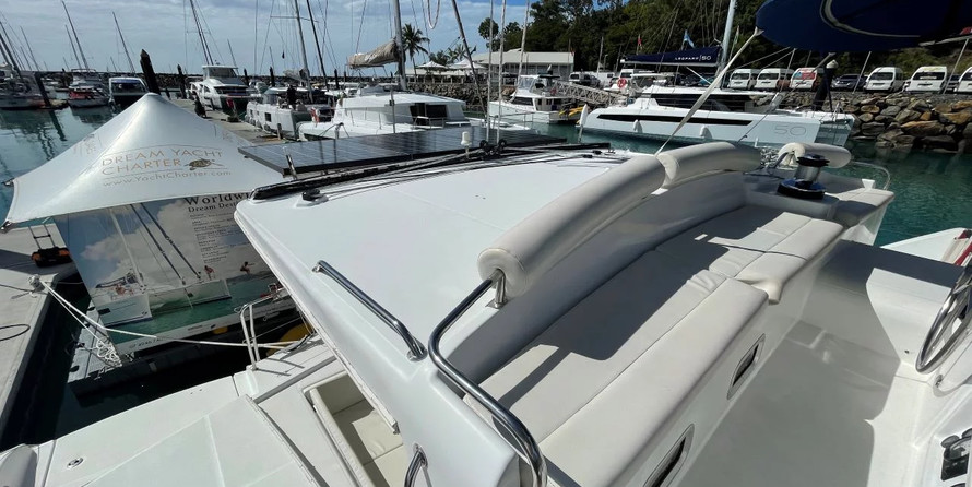 Lagoon 440 - 4 + 2 cab.