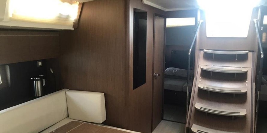 Beneteau Oceanis 51.1