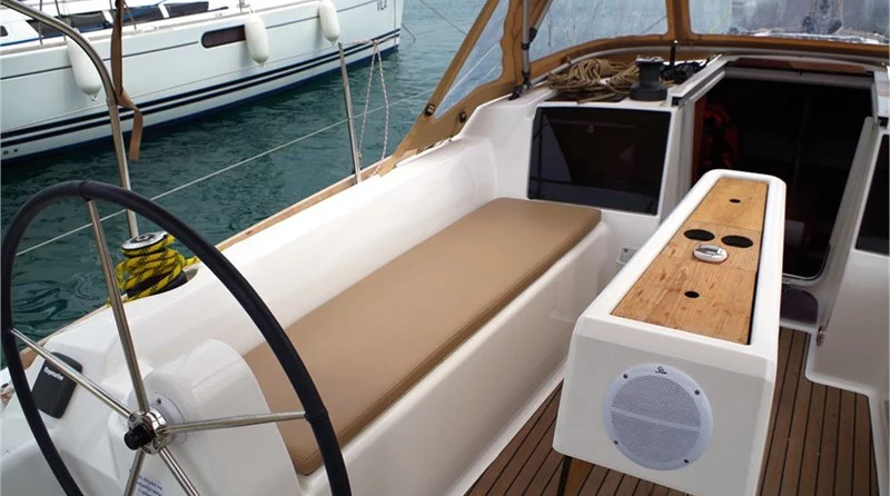 Dufour 350 Grand Large