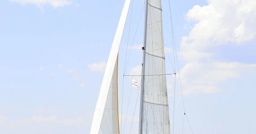 Hanse 325