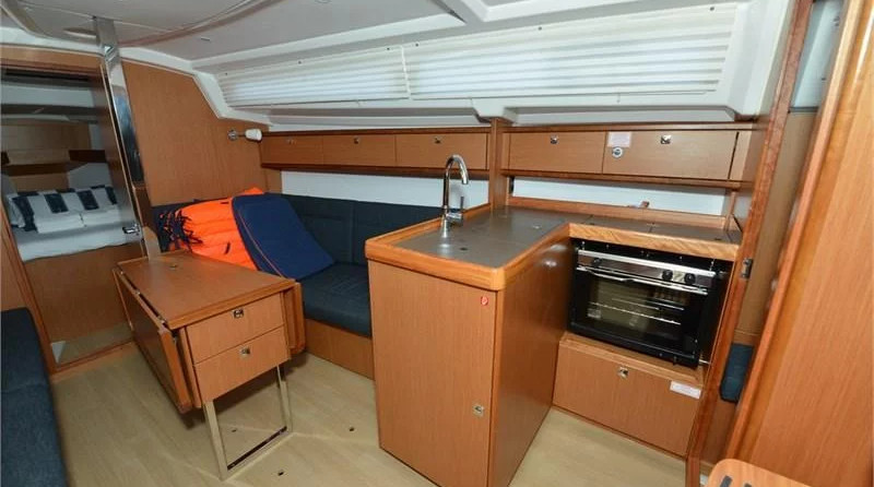 Bavaria 33 Cruiser