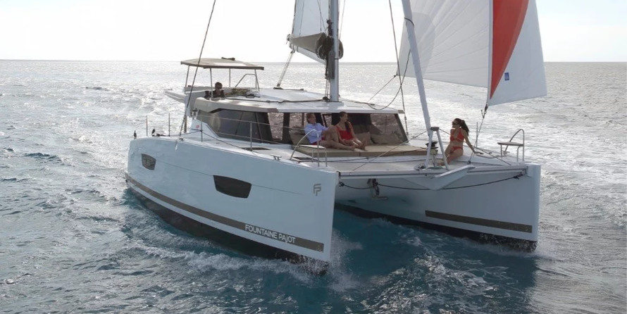Fountaine Pajot Lucia 40