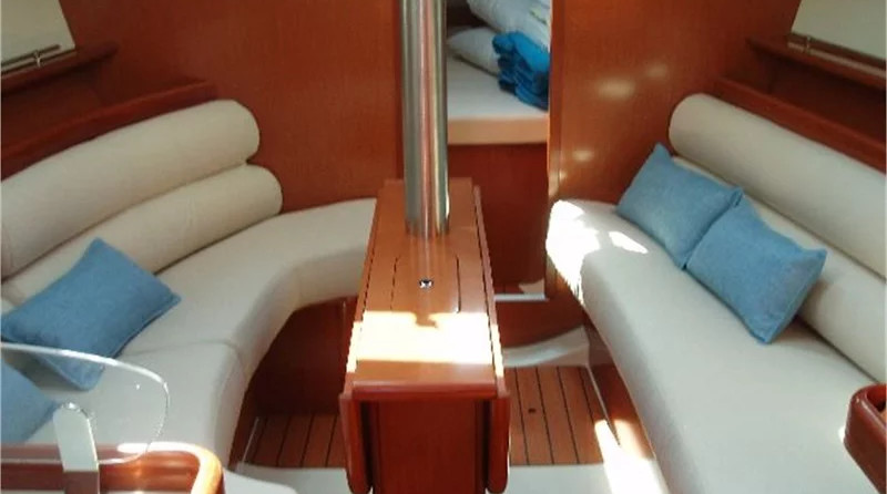 Beneteau Oceanis 343