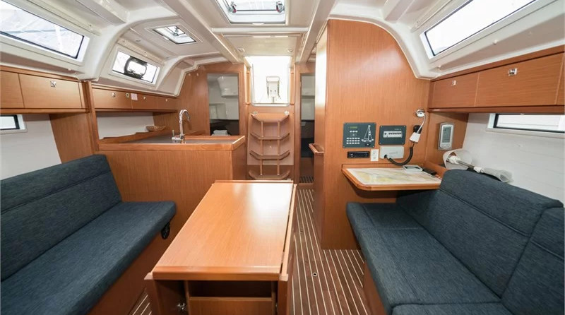 Bavaria 37 Cruiser