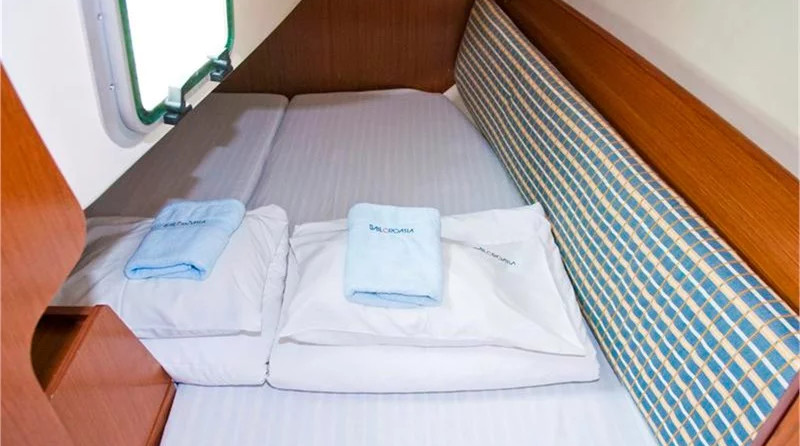 Jeanneau Sun Odyssey 32i