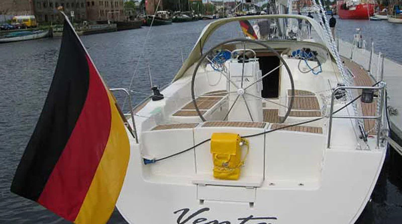 Hanse 370