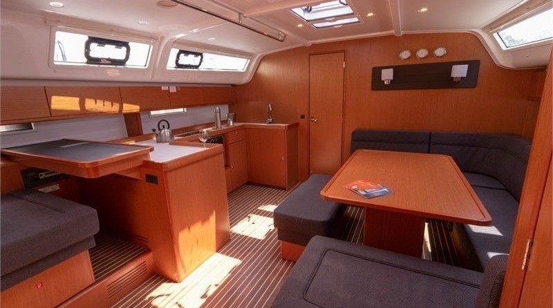 Bavaria Cruiser 51