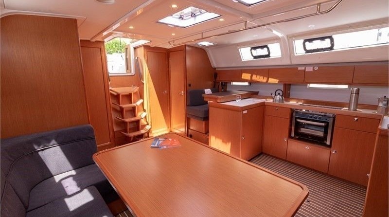 Bavaria Cruiser 51