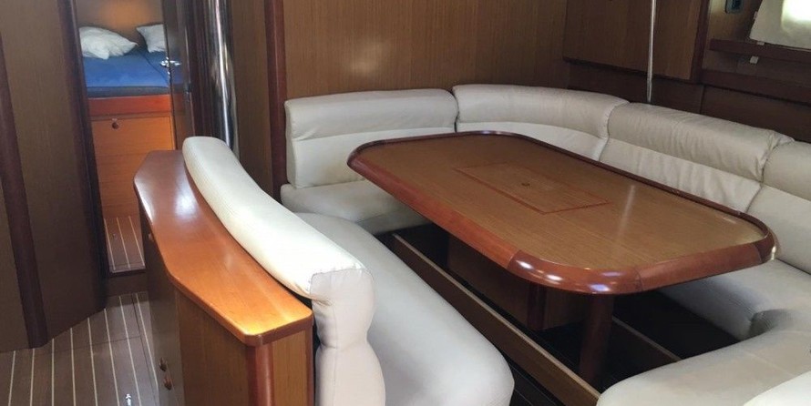 Jeanneau Sun Odyssey 49