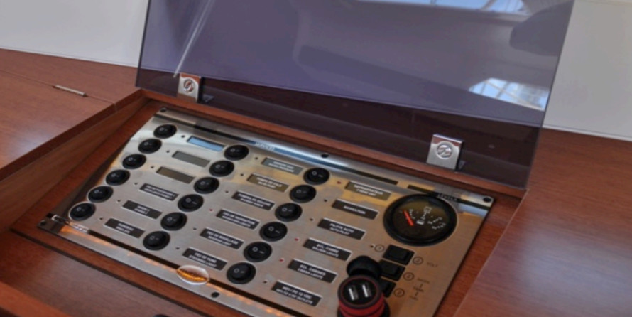 Dufour 412