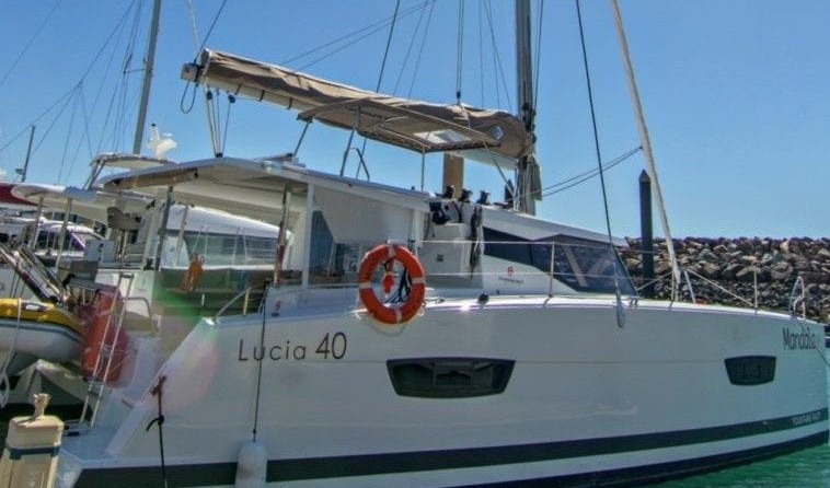 Fountaine Pajot Lucia 40