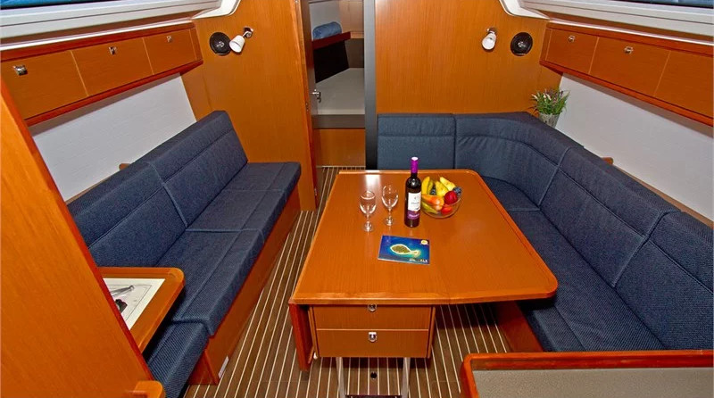 Bavaria 37 Cruiser