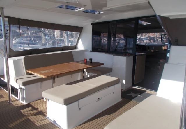 Fountaine Pajot Helia 44