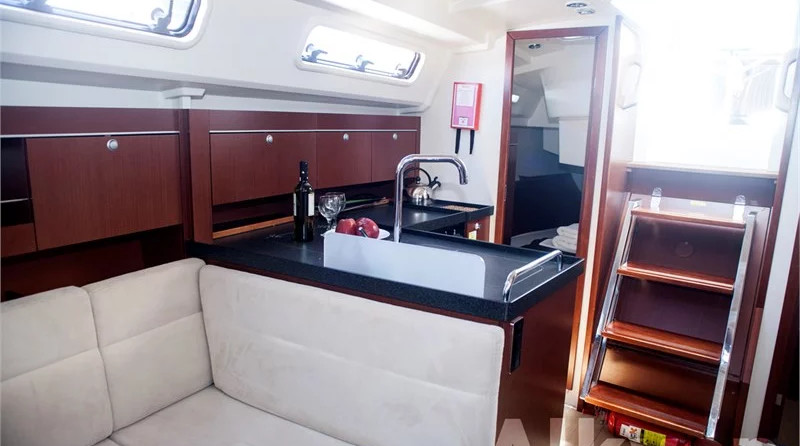 Hanse 345