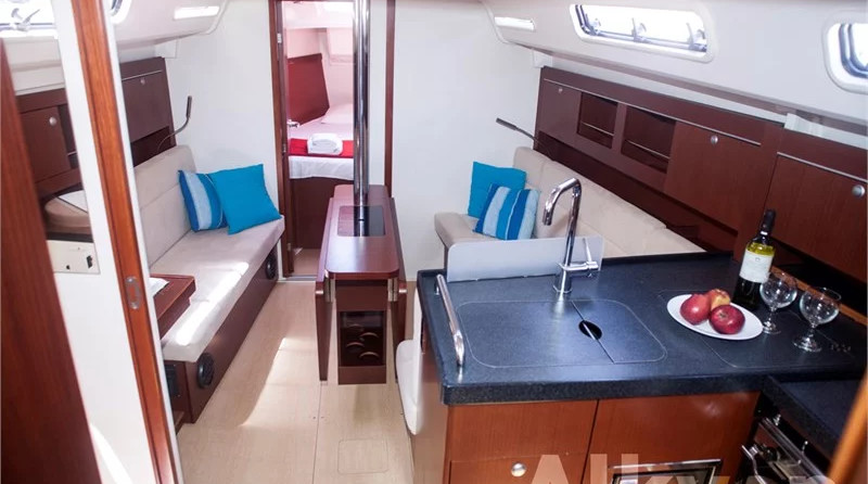 Hanse 345