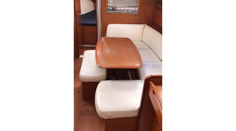 Beneteau Cyclades 39.3