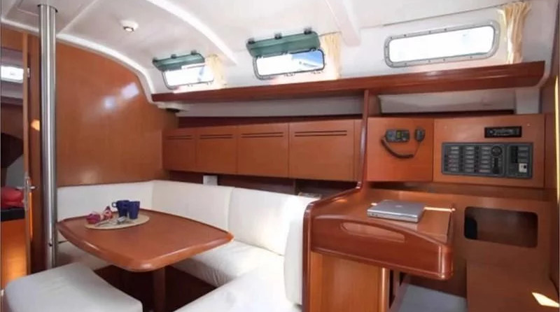 Beneteau Cyclades 39.3