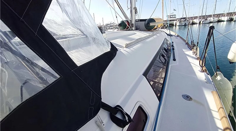Beneteau Oceanis 37