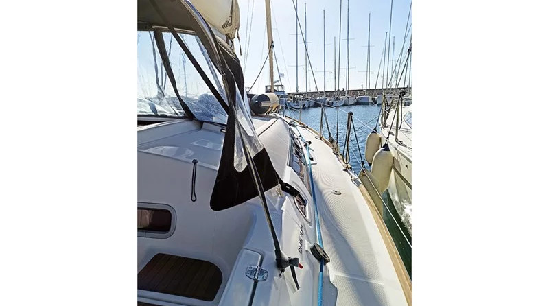 Beneteau Oceanis 37