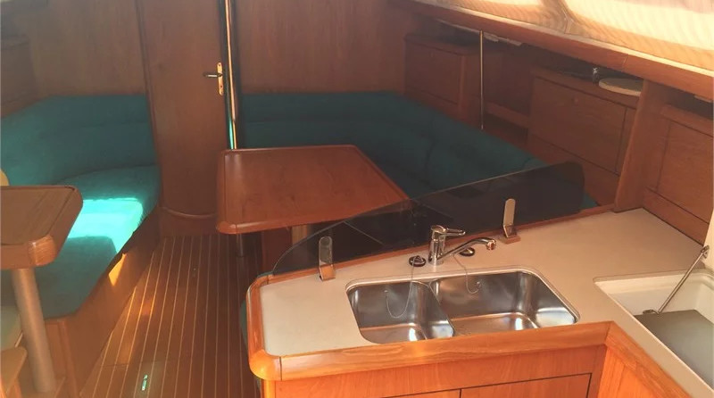 Jeanneau Sun Odyssey 37.1