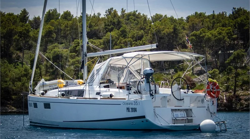 Beneteau Oceanis 35.1