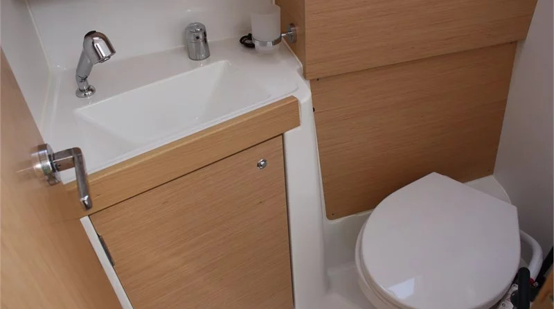 Beneteau Oceanis 35.1