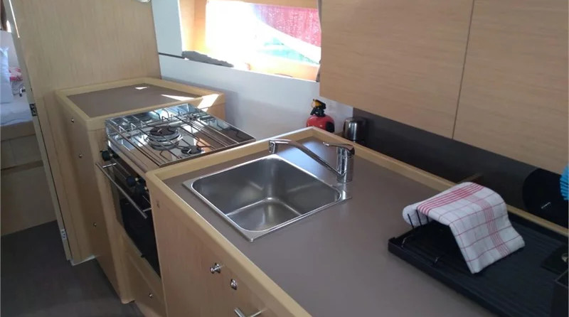 Beneteau Oceanis 35.1