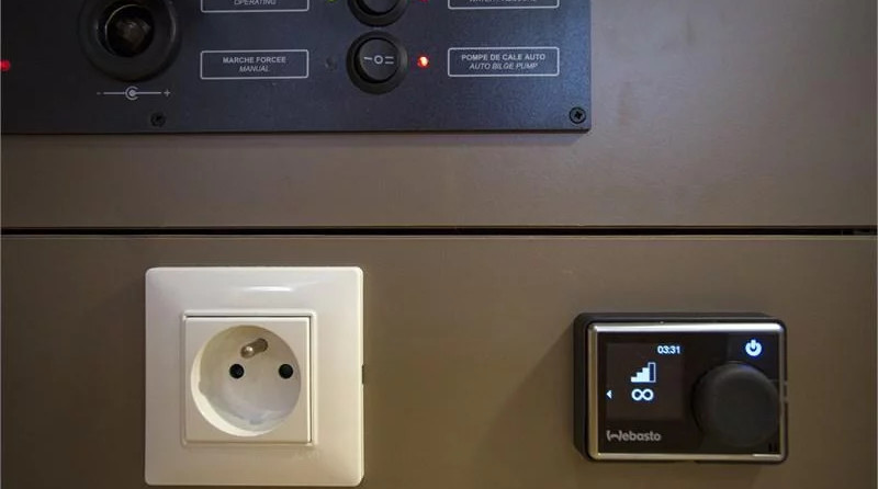 Beneteau Oceanis 38.1