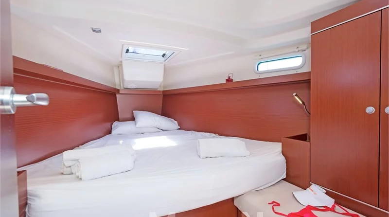 Hanse 385