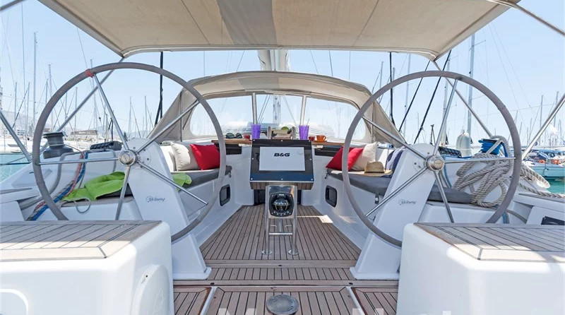 Hanse 385