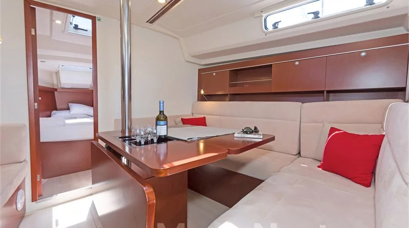 Hanse 385