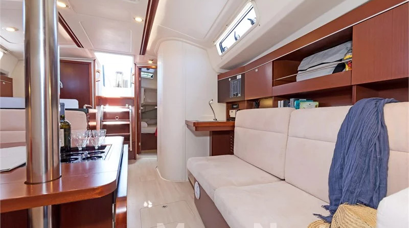 Hanse 385