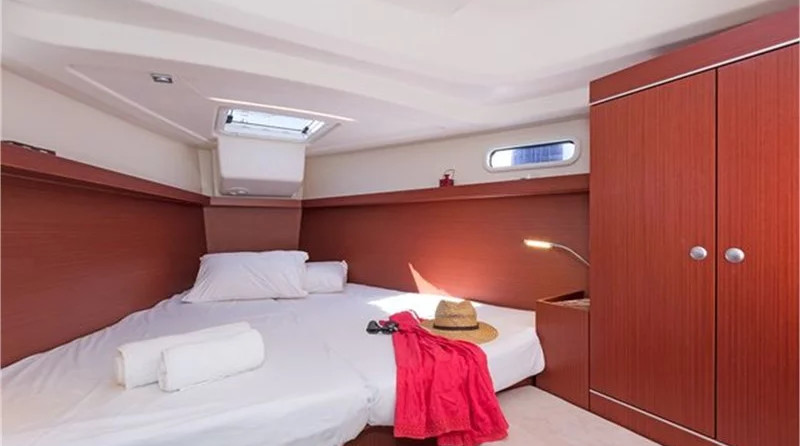 Hanse 385