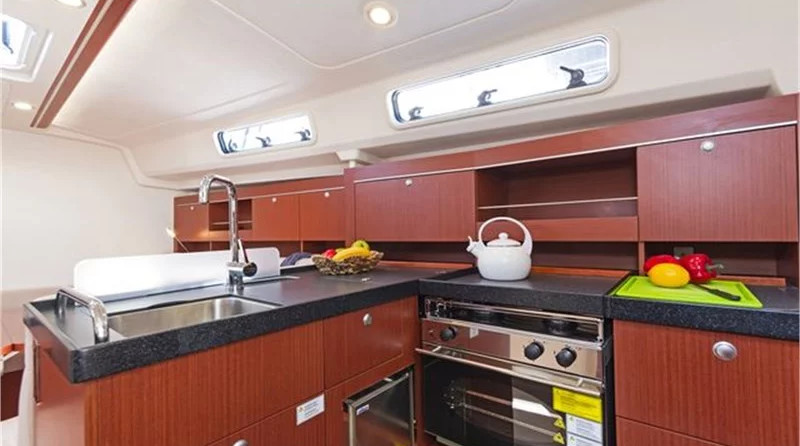 Hanse 385