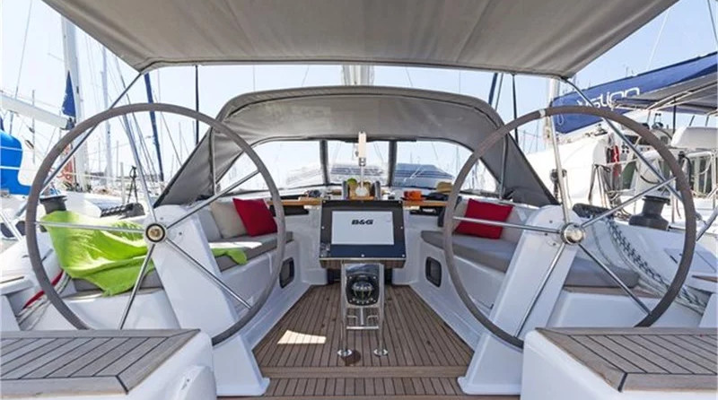 Hanse 385