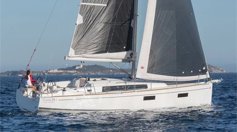 Beneteau Oceanis 38.1