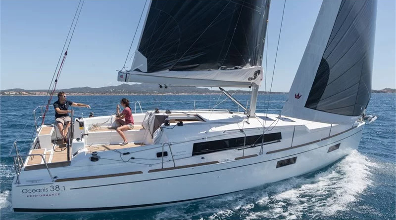 Beneteau Oceanis 38.1