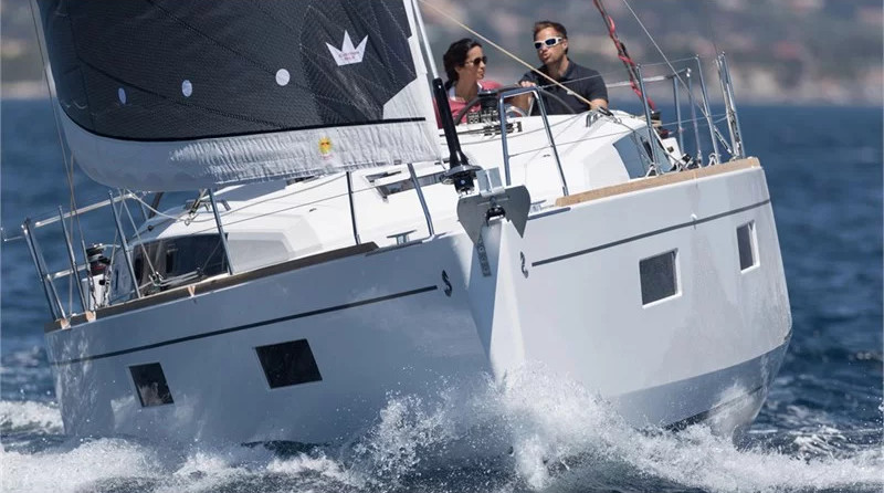 Beneteau Oceanis 38.1
