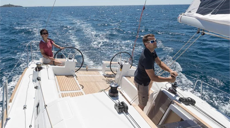 Beneteau Oceanis 38.1