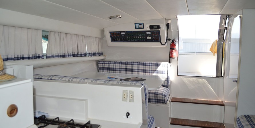 Tornado 38 Cruising