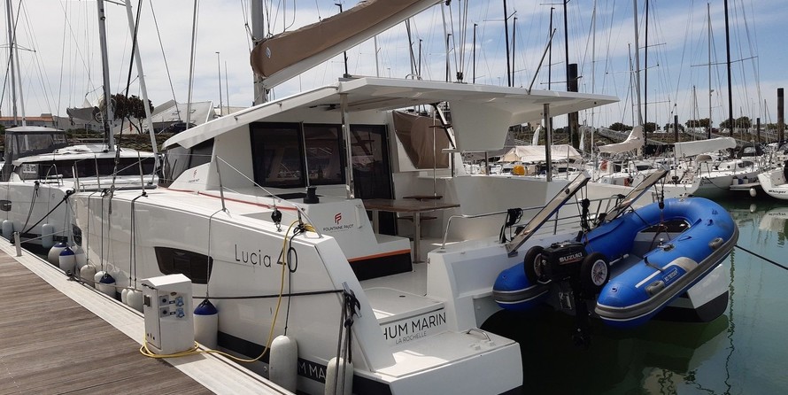 Fountaine Pajot Lucia 40