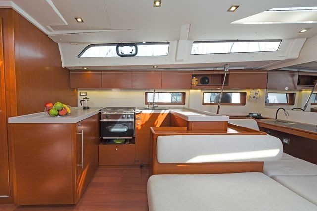 Beneteau Oceanis 51.1