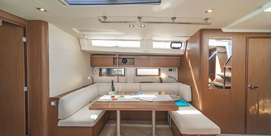 Beneteau Oceanis 51.1