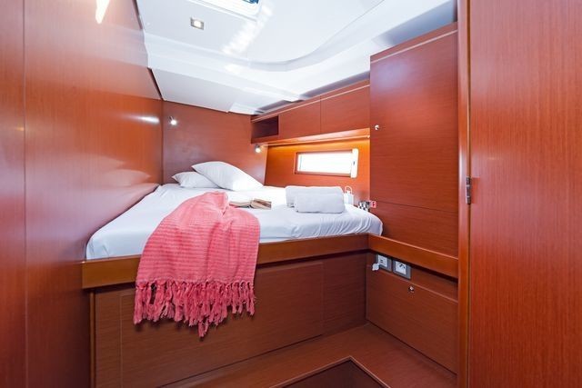 Beneteau Oceanis 51.1