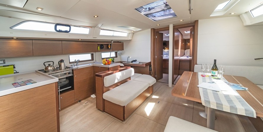 Beneteau Oceanis 51.1