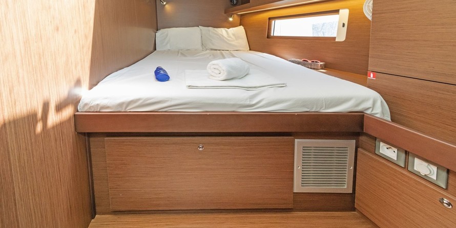 Beneteau Oceanis 51.1