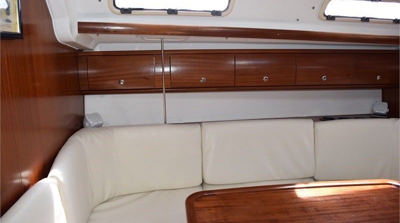 Bavaria 44